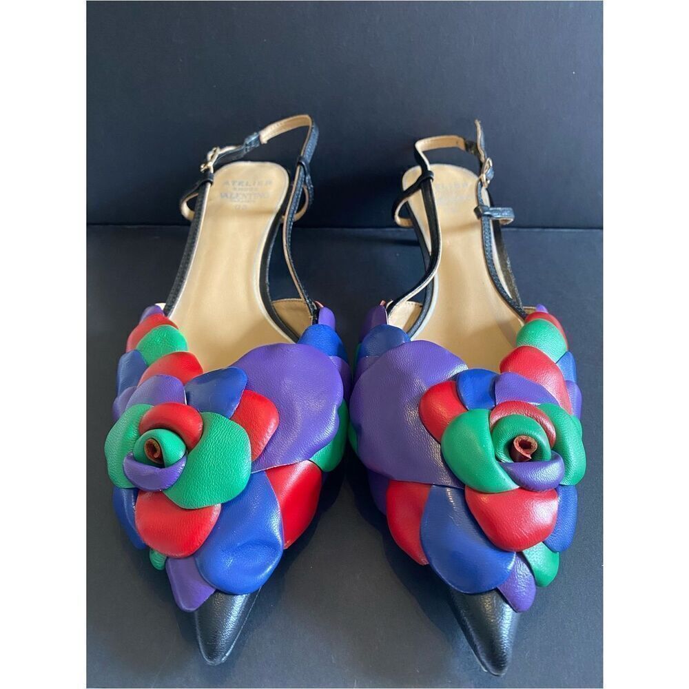 Valentino Garavani Atelier Shoes 03 Rose Edition slingback pump in kidskin. - Picture 3 of 17